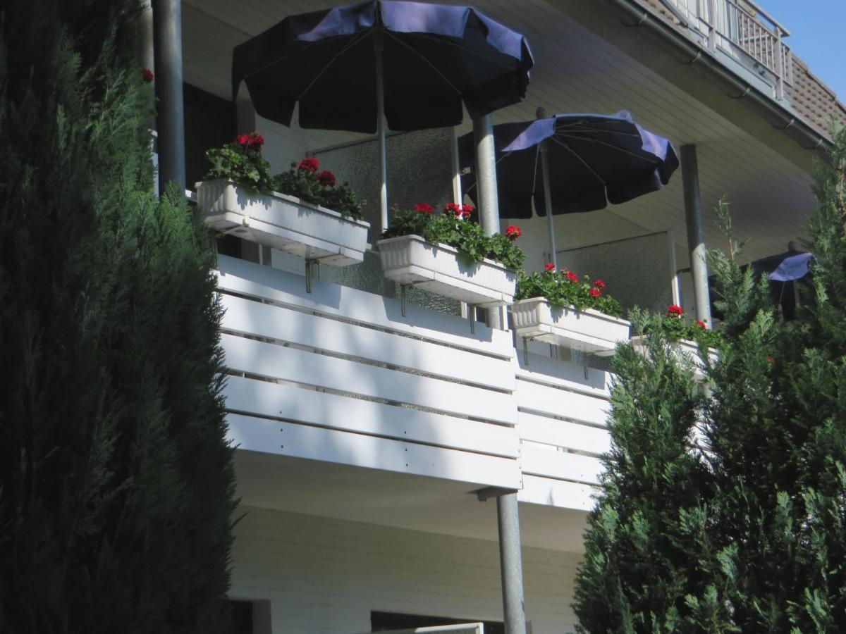 Hotel Zum Rosenteich Bad Zwischenahn Exterior foto